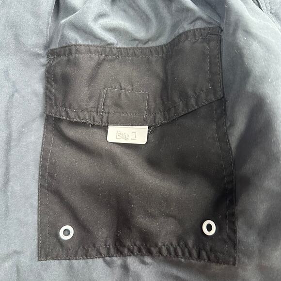 Y2K Skull and Flame Baggy Black Shorts Size Large Board Shorts Skater jnco style - Picture 6 of 8